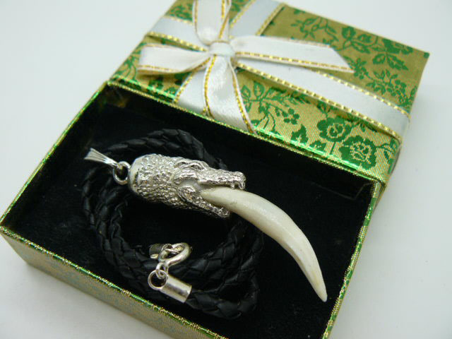  Кулон-амулет клык крокодила серебро 925 подарок парню мужчине девушке женщине 