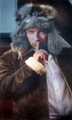  российский актёр, шоумен и телеведущий Дмитрий Нагиев в
зимней шапке в
стиле Pilot 