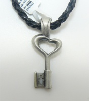 <font color=#FF0000 face=Arial>NEW!</font><p>Кулон подвеска Bico E215 KEY DE COUER