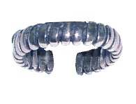 TR9