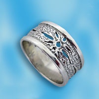Кольцо из серебра 1665084